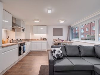 Premium En-Suite, The Old Dairy, Plymouth, Host, 1 Regent Street, Plymouth