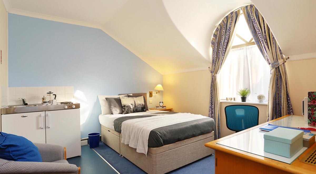 Queen Alexandra Road, High Wycombe