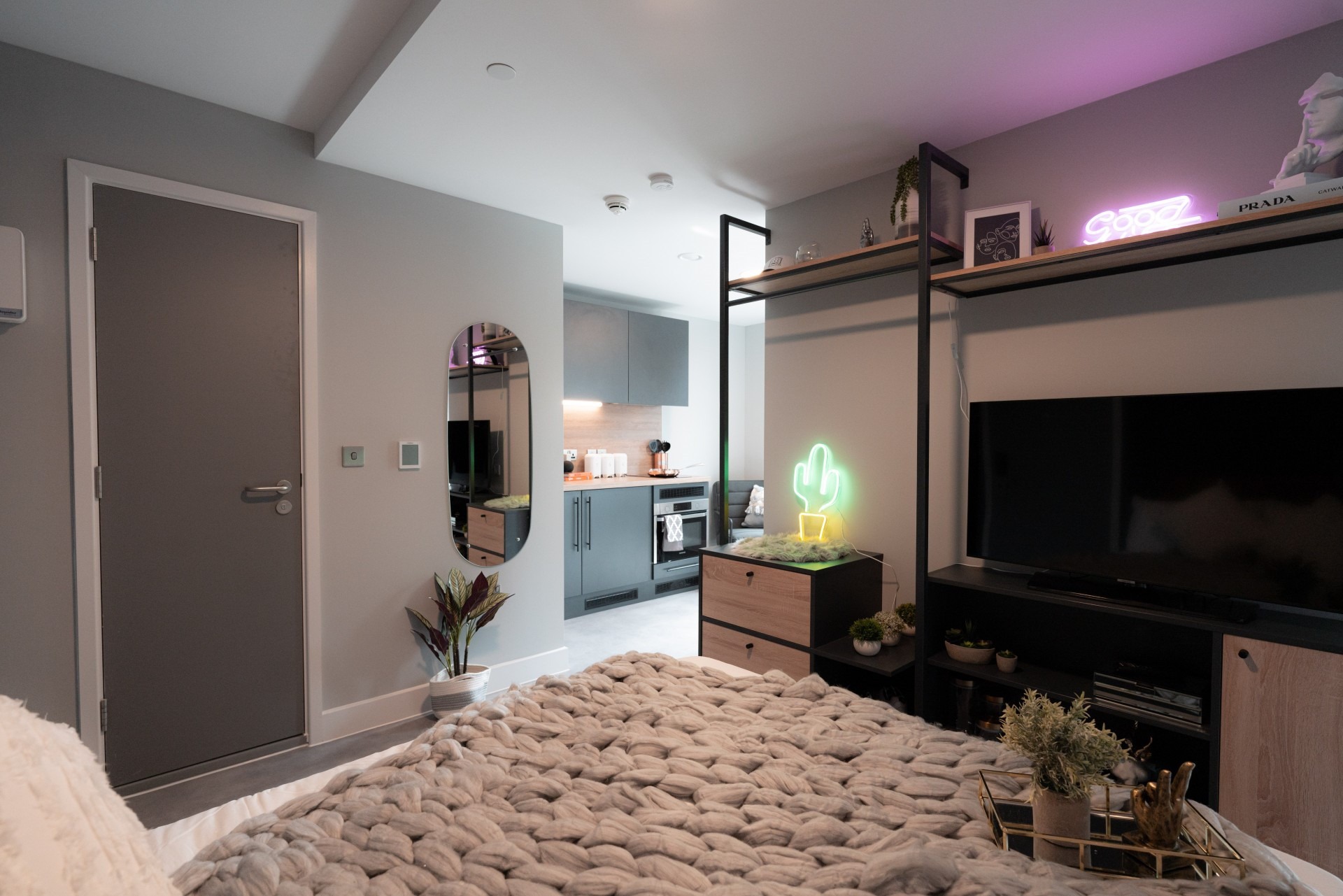 Luxurio, Barrow Street, Loughborough