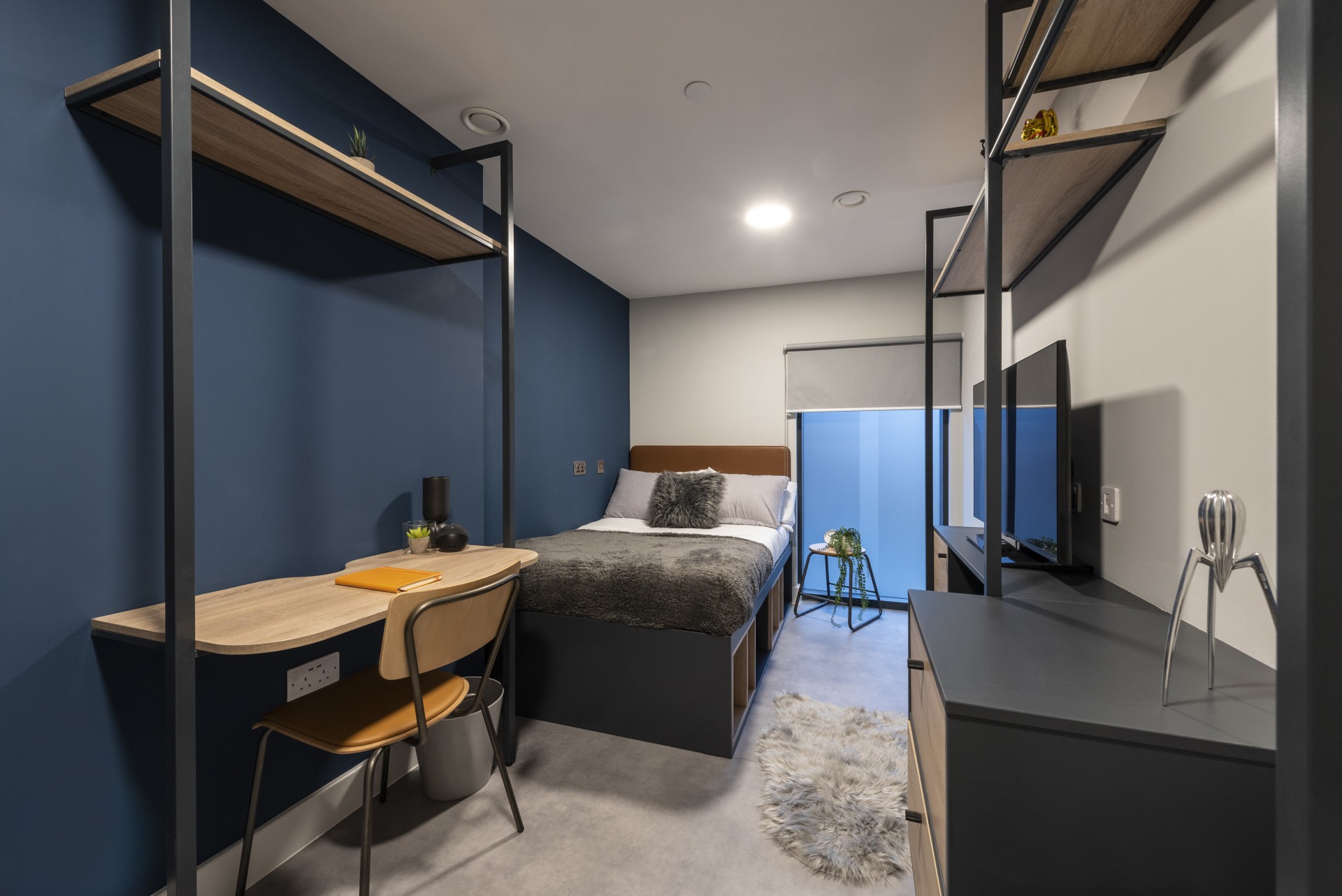 Luxurio, Barrow Street, Loughborough
