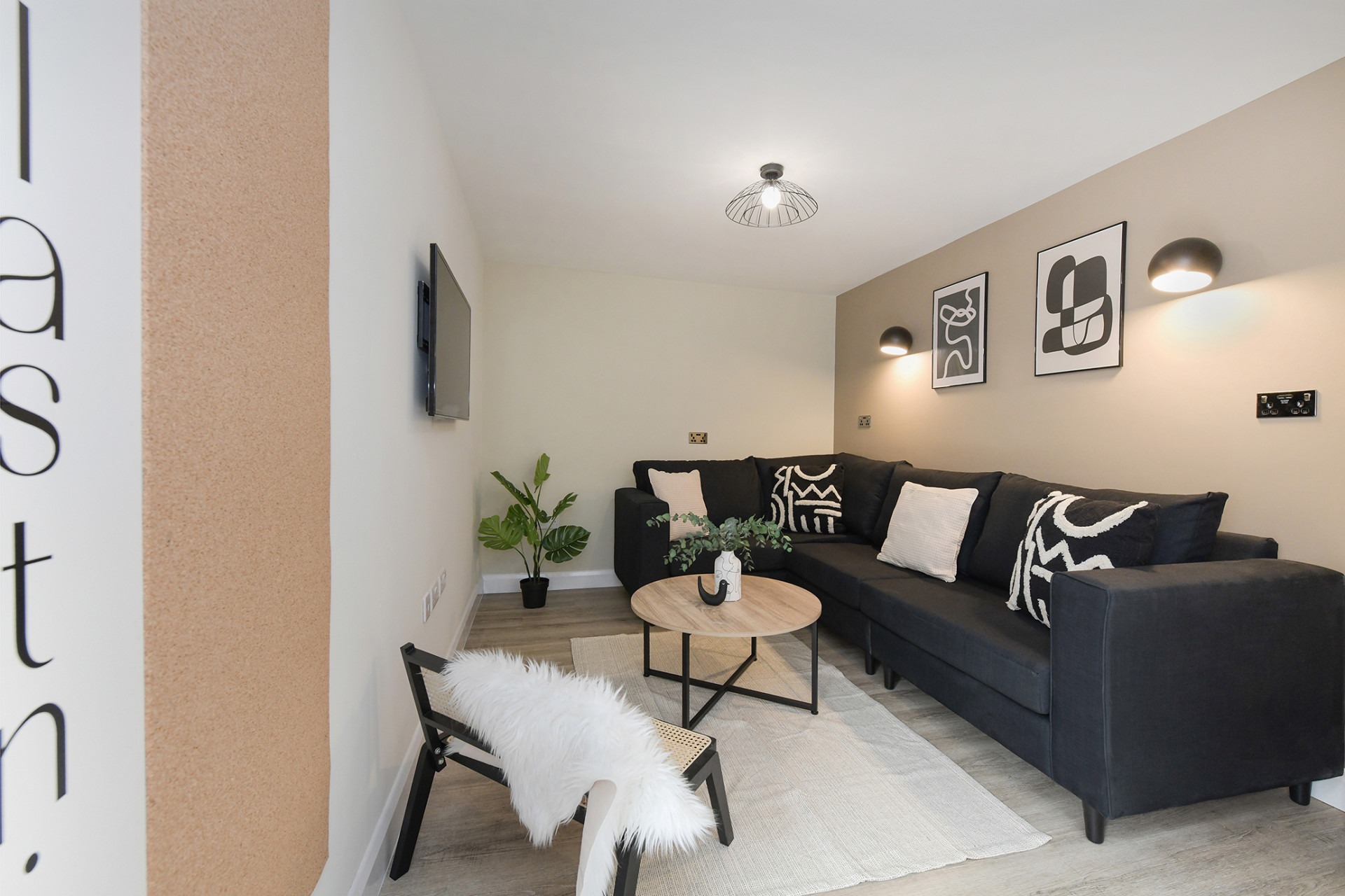 22 Forsythia Gardens Dunkirk Nottingham Ng7 2lw, Nottingham